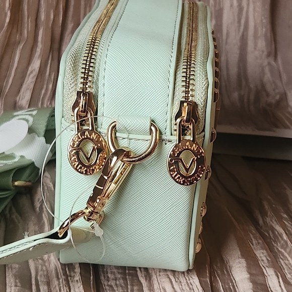 Valentino Orlandi Mint green double zip camera bag $159 MSRP NWT 🎉Host Pick🎉 - Picture 6 of 12